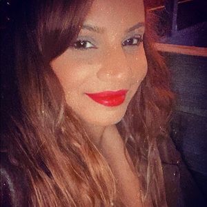 Meet your Posher, Eyal